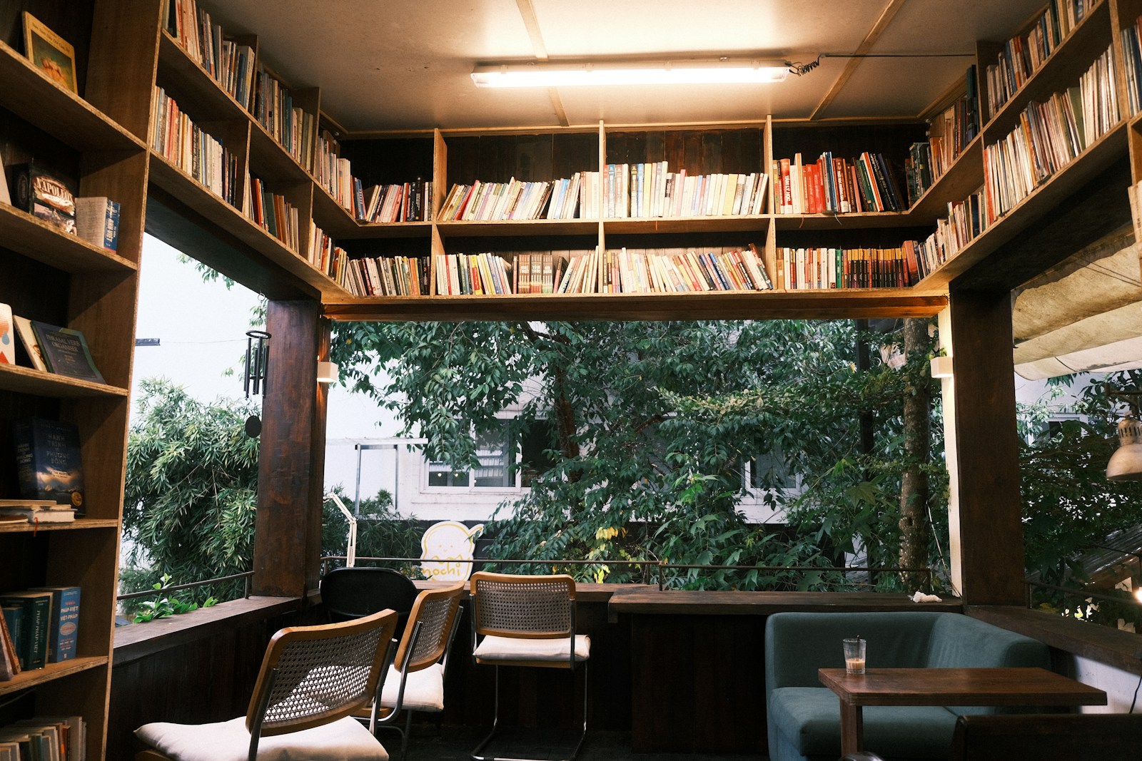 Cozy Reading Nook With Bookshelves And Chairs Jigsaw Puzzle Free Online Jigsaw Puzzle