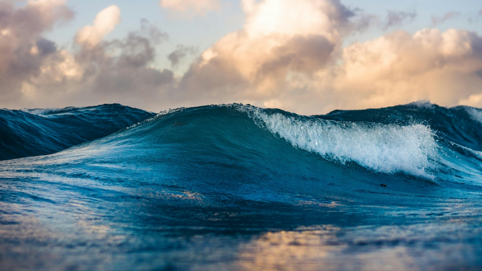 Ocean Wave During Daytime Jigsaw Puzzle Free Online Jigsaw Puzzle