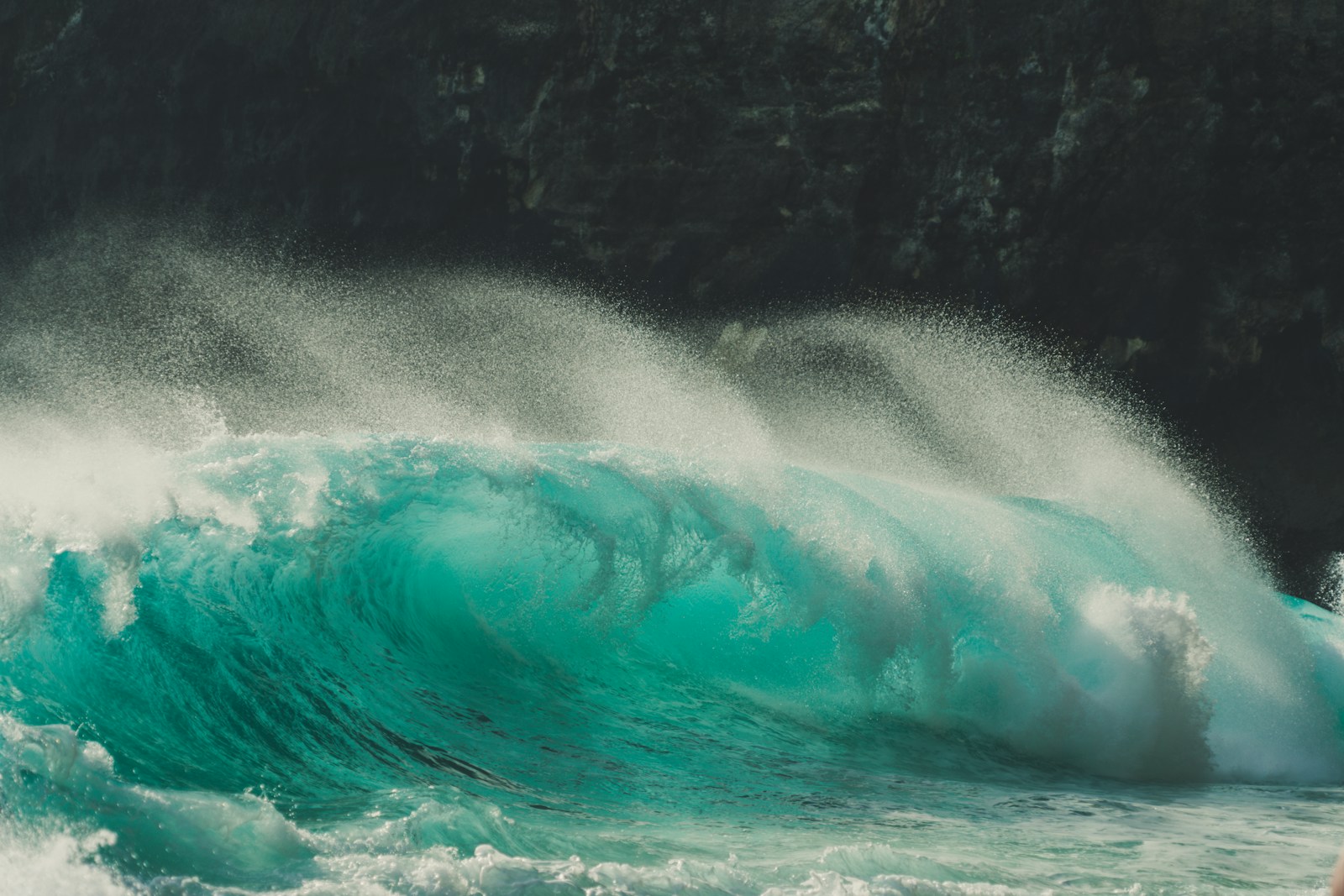Ocean Waves Beside Rock Formation Jigsaw Puzzle Free Online Jigsaw Puzzle